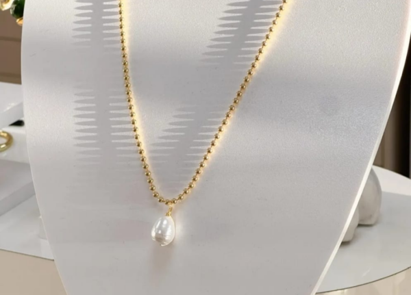 Collar 1